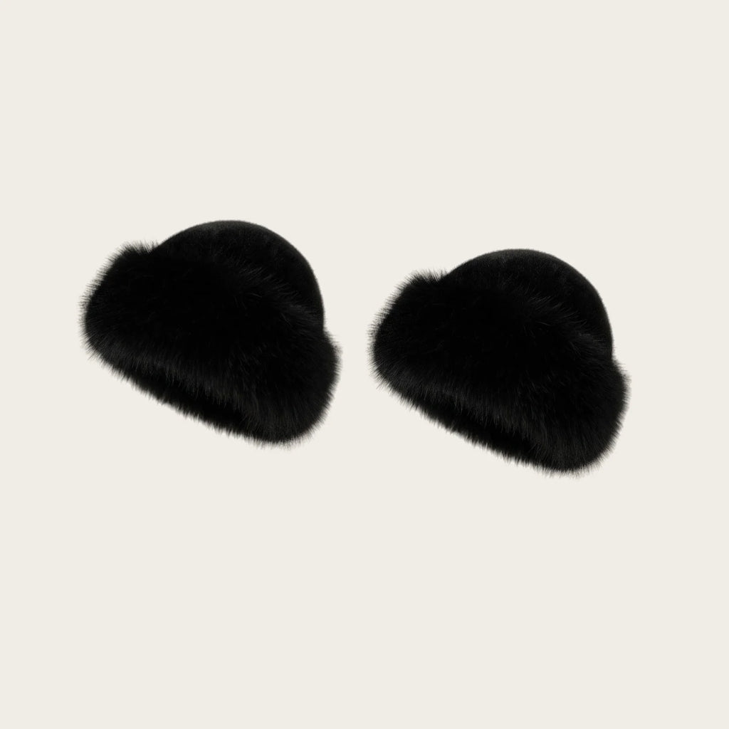 Flauschige Damenmütze für Herbst und Winter – Modische, einfarbige Wintermütze im koreanischen Stil. Warm gefüttert, weich und angenehm zu tragen, perfekt für kalte Tage und stylische Winter-Outfits.