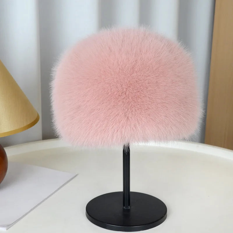 Flauschige Damenmütze für Herbst und Winter – Modische, einfarbige Wintermütze im koreanischen Stil. Warm gefüttert, weich und angenehm zu tragen, perfekt für kalte Tage und stylische Winter-Outfits.